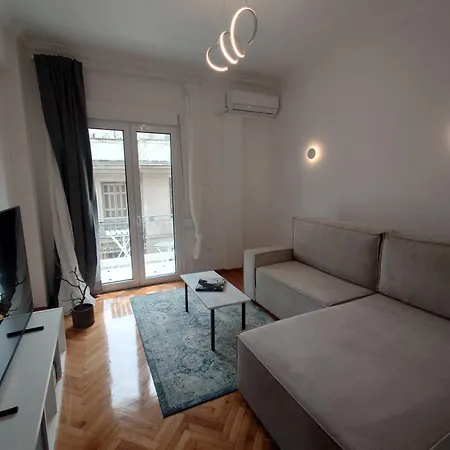 V32 - Athens Central Fully Equipped Apartment-3